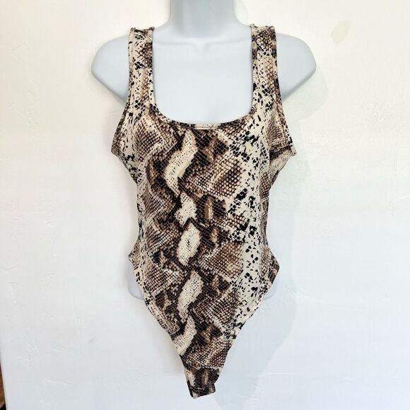 Teen Bell Women’s Ivory Snakeskin Bodysuit Large New - Picture 1 of 4